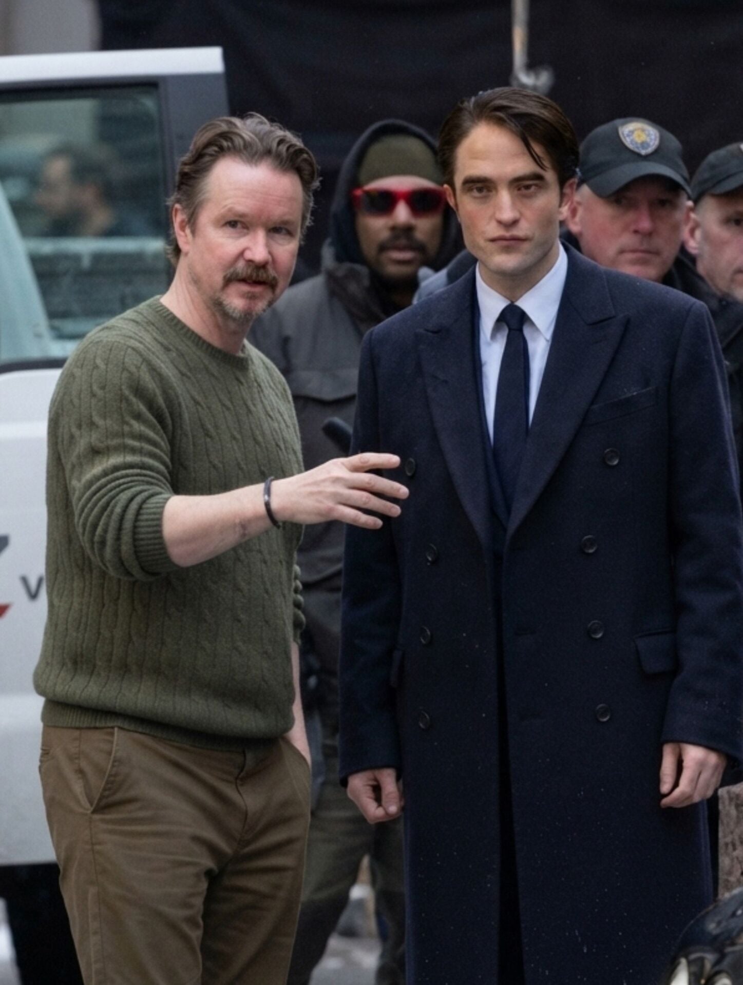 Matt Reeves et Robert Pattinson sur le tournage de The Batman Part 2 à Glasgow (Ecosse)